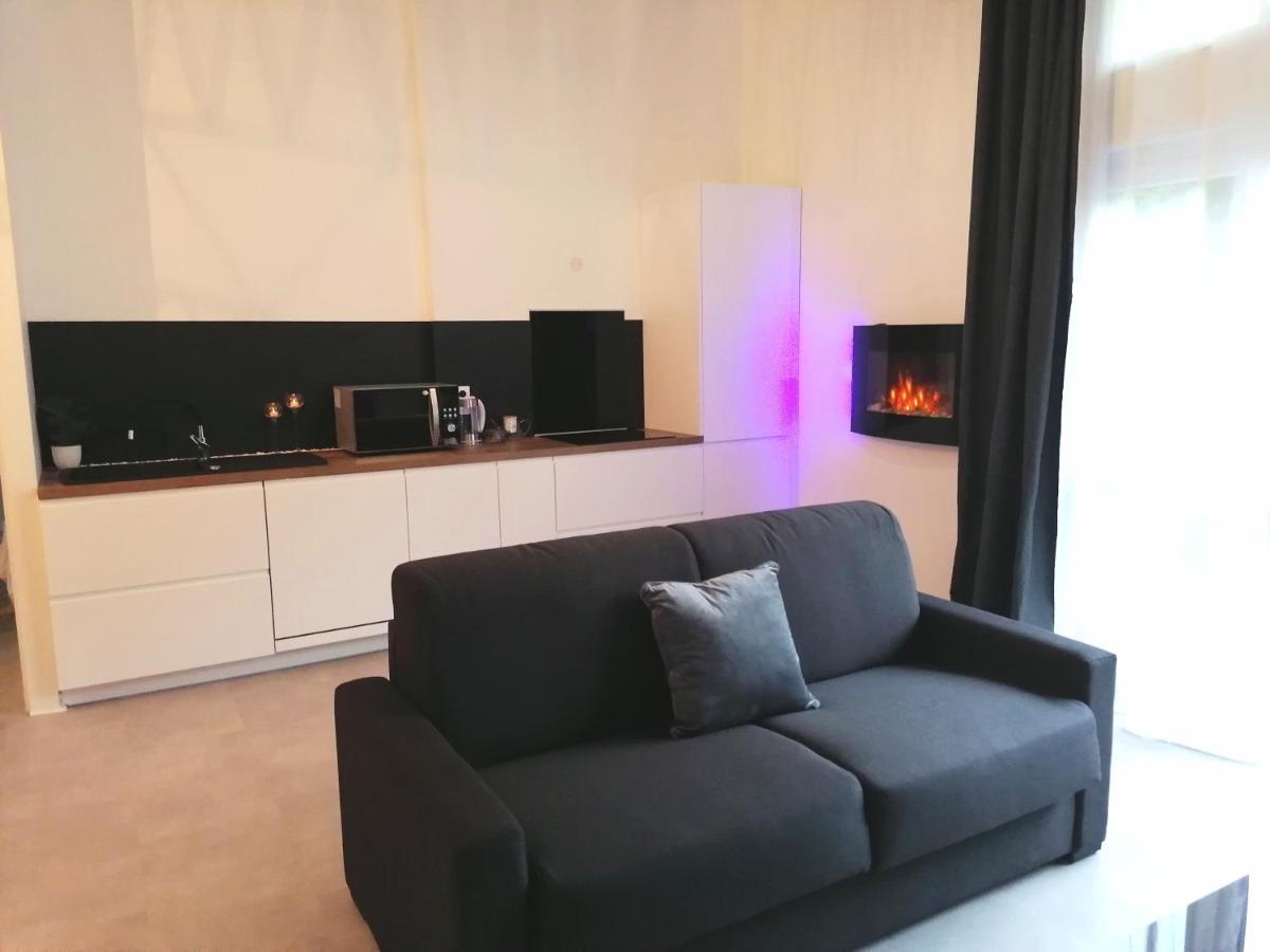 La Clef Des Bulles Apartment Еперне Екстериор снимка