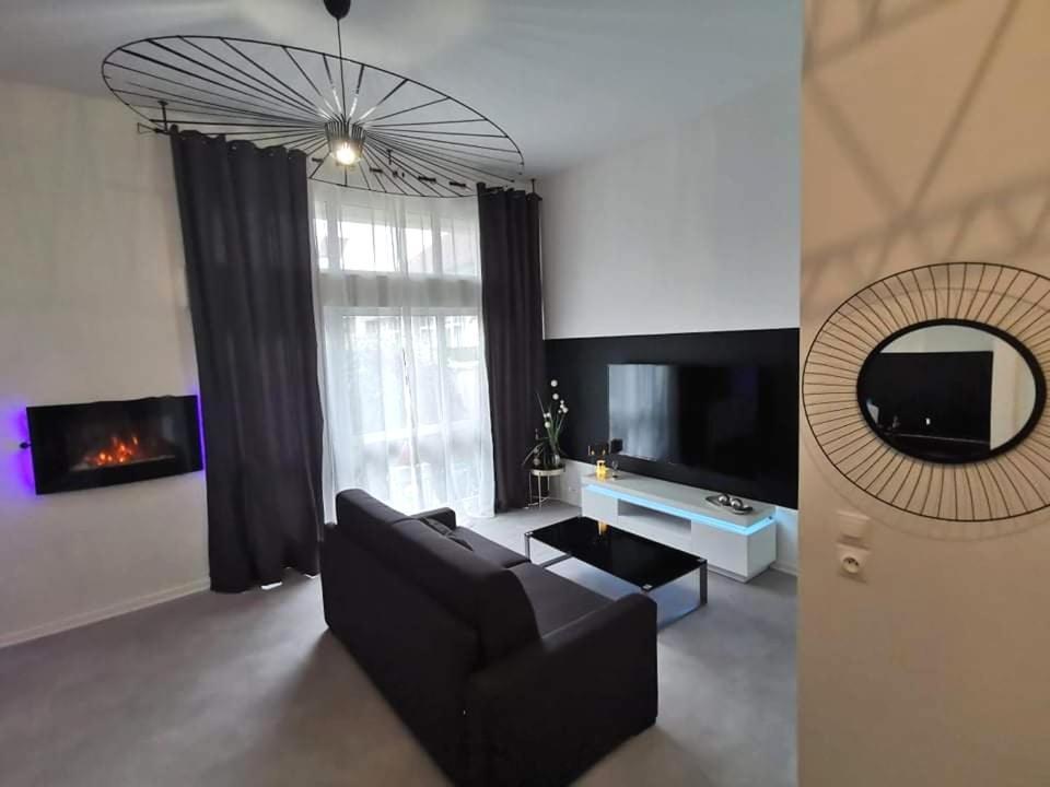 La Clef Des Bulles Apartment Еперне Екстериор снимка