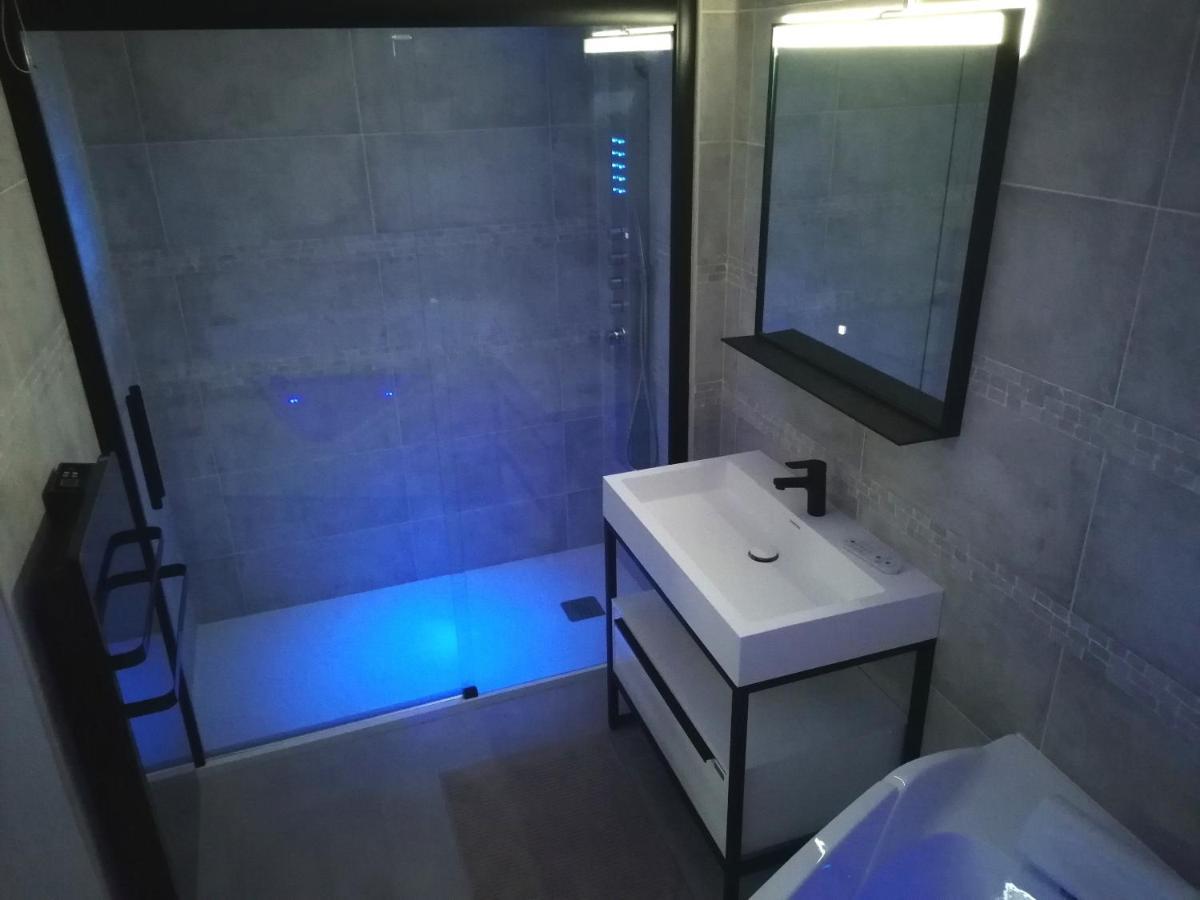 La Clef Des Bulles Apartment Еперне Екстериор снимка