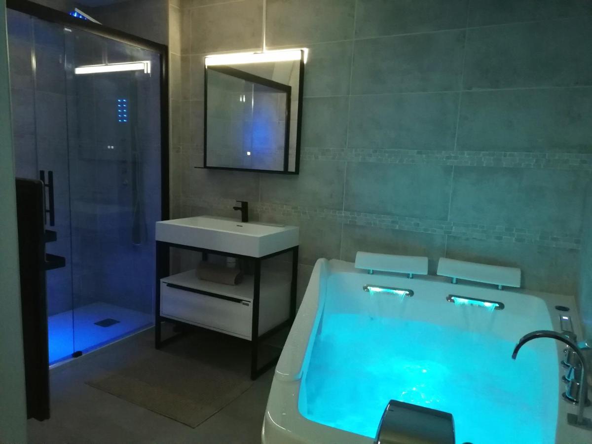 La Clef Des Bulles Apartment Еперне Екстериор снимка