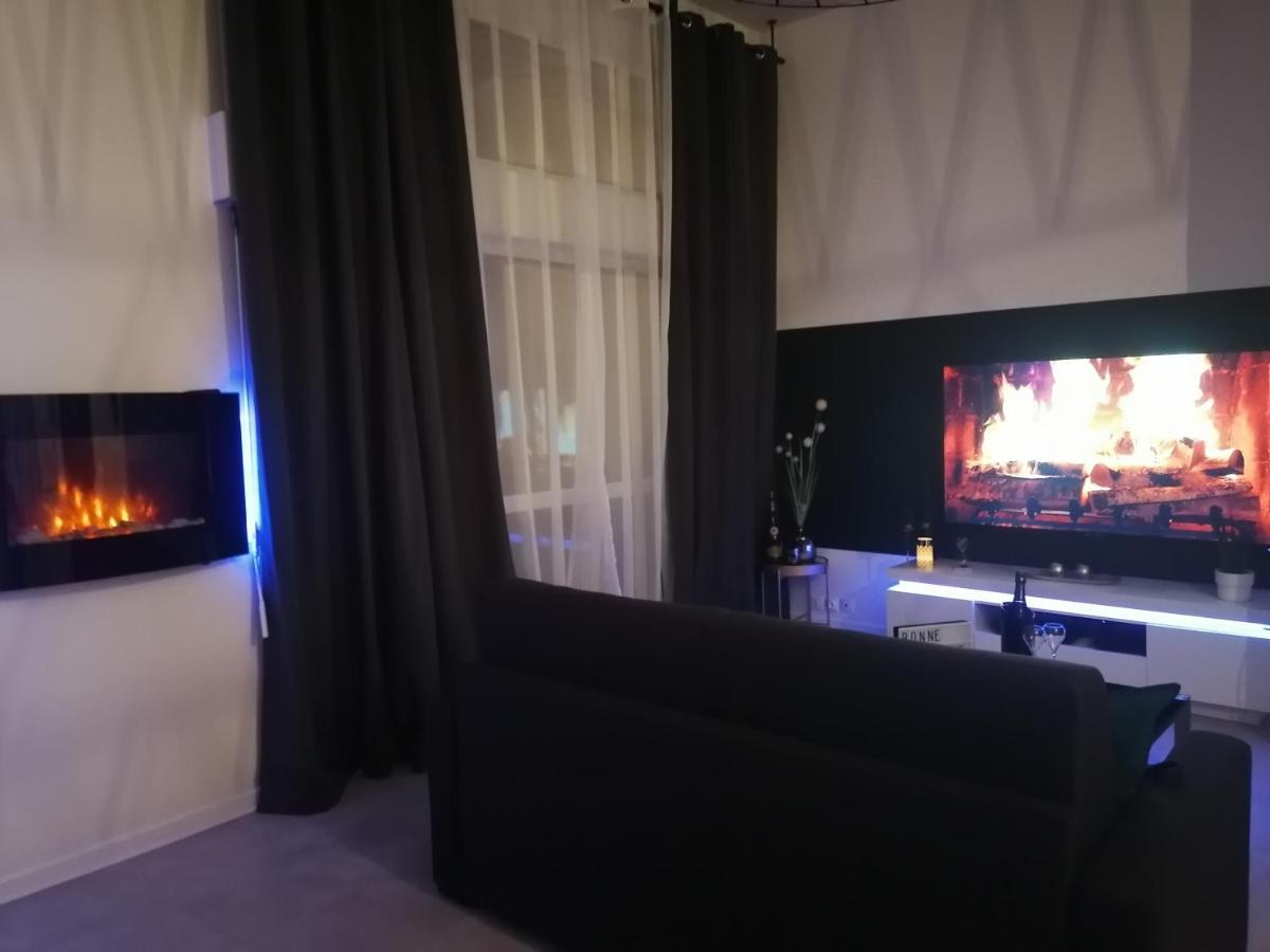 La Clef Des Bulles Apartment Еперне Екстериор снимка